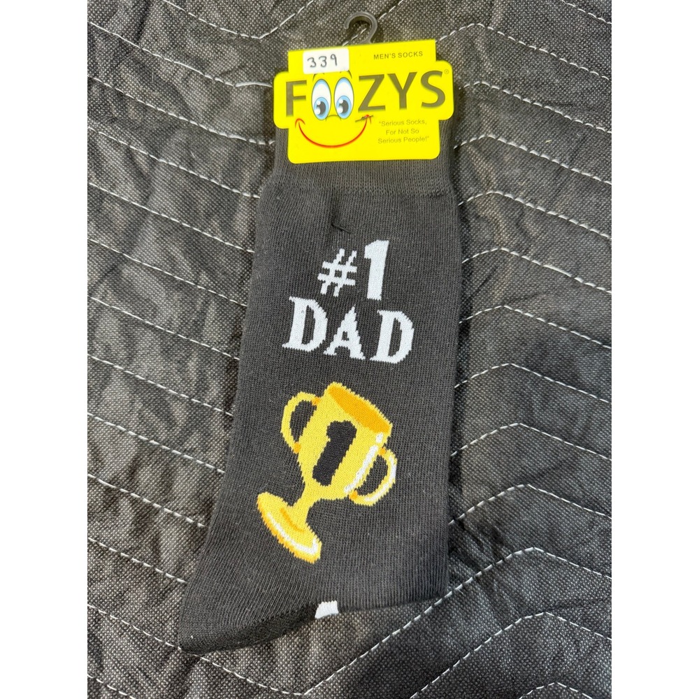 Foozys Crew Socks Mens 10-13 Black NEW #1 Dad Trophy Novelty Graphic FM-96